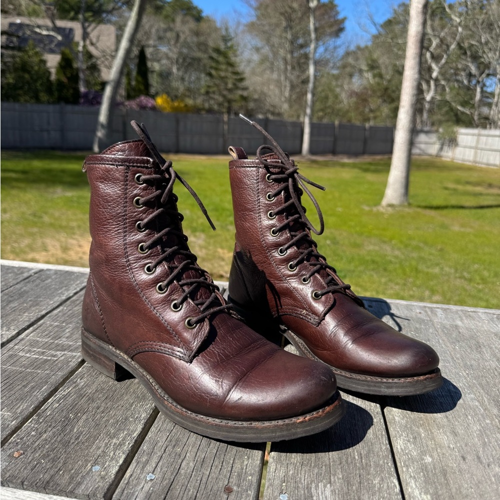 Women’s Lace-Up FRYE Veronica Combat boots- Dark Brown
